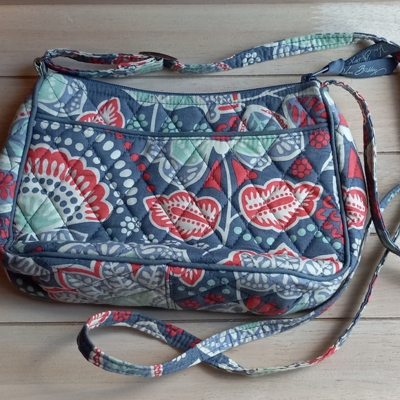 Vera Bradley crossbody purse - Picture 2 of 4
